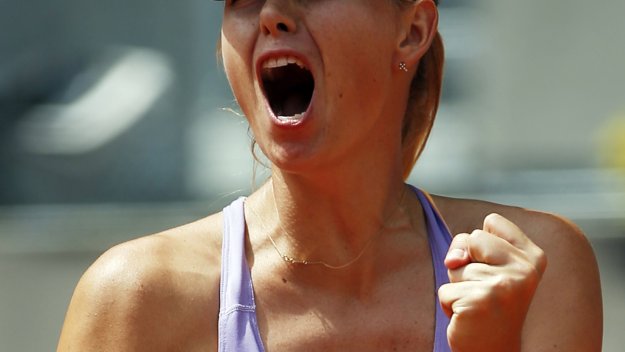 Шарапова - Халеп е финалът при жените в Мадрид