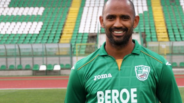 Бразилската перла на Берое се закани на Левски