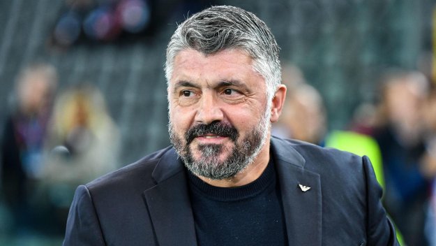 Италия играе баража в Бергамо, Гатузо иска лагер през февруари