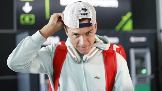 Александър Василев е водач в група "А" на Мастърса в Чънду