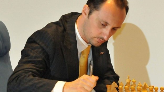 Веско Топалов с първа загуба  в Турнира на претендентите за световната титла