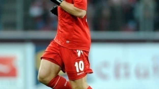 Зенит дава 15 милиона за Подолски