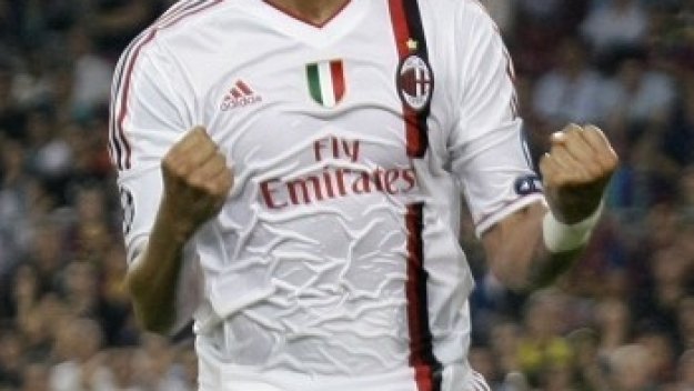 Тиаго Силва удължи договора си в Милан до 2017 година