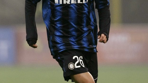 Кристиан Киву може да не играе футбол повече