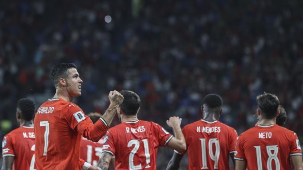 Каква пенсия? Роналдо ще къса мрежи още 2 години