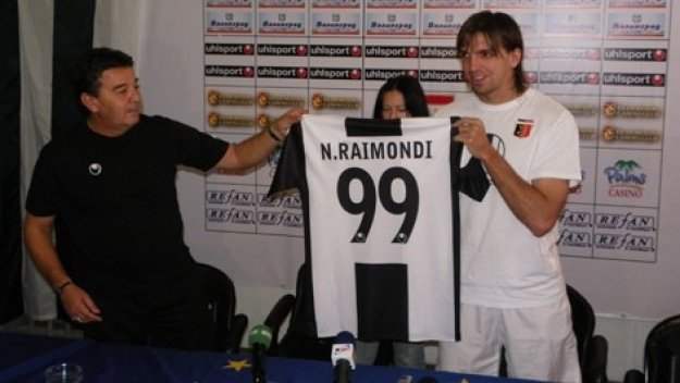 Локо (Пд) продава Раймонди в Уругвай