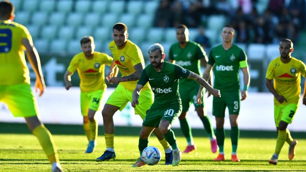 Лудогорец излезе на върха след минимална победа