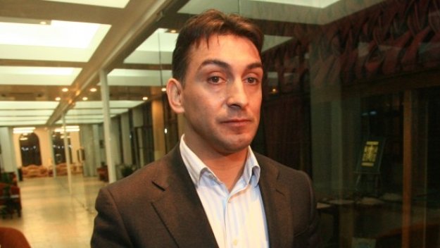 Новият треньор на Данчо Тъча и Пелето ще бачка без пари
