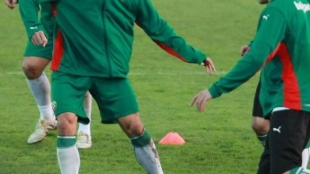 Никой не иска Станислав Манолев