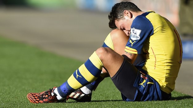 Венгер защити Йозил от критиките