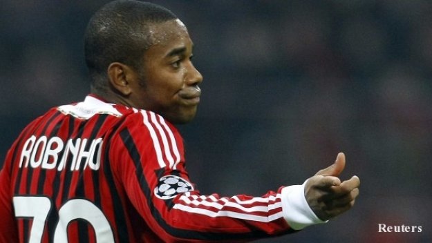 Милан разменя Робиньо за Гансо