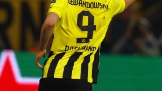 Манчестър Юнайтед ще се надцаква с Байерн за Левандовски