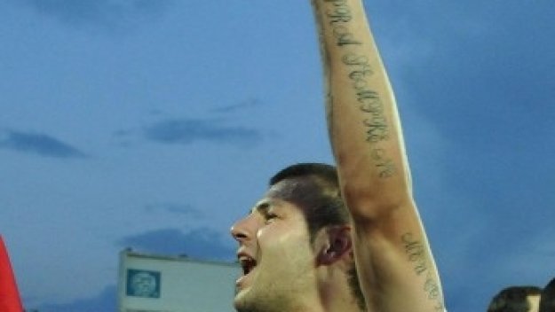 Делев иска по стъпките на Бербатов