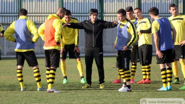 Ботев и Локо се обединиха преди пловдивското дерби + ВИДЕО