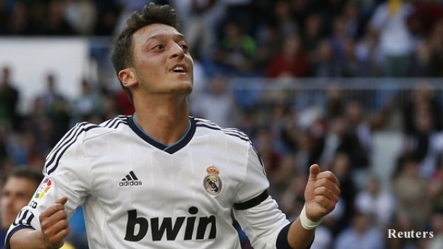 Реал Мадрид загря за Дортмунд с победа над Бетис