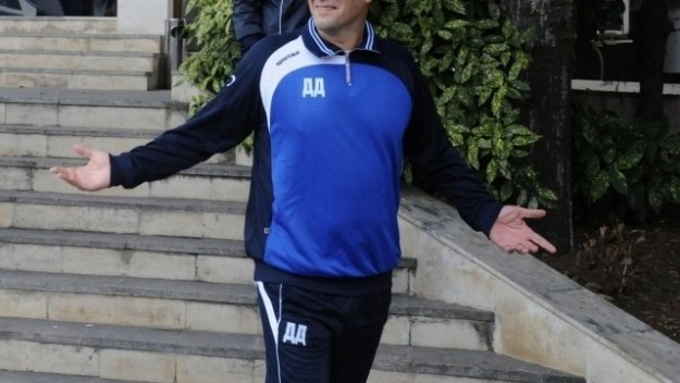 Херо иска нов защитник в Левски