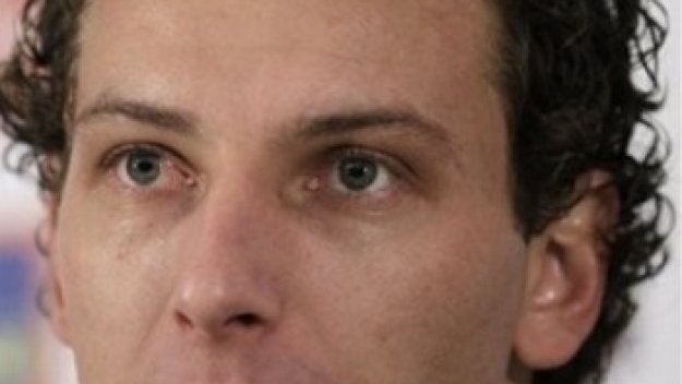 Сантош уреди Елано