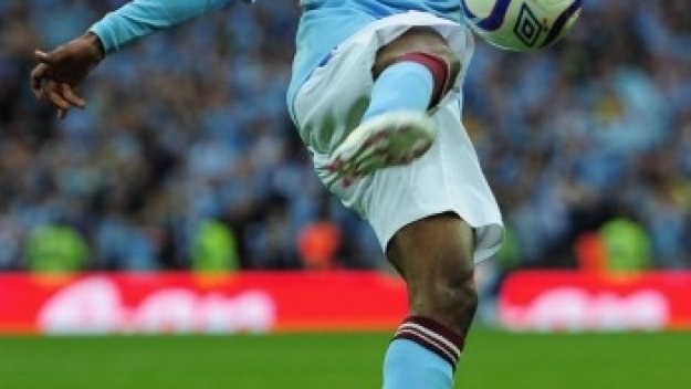 Уигън също поиска Шон Райт-Филипс