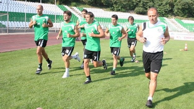 20 спонсора помагат на Берое