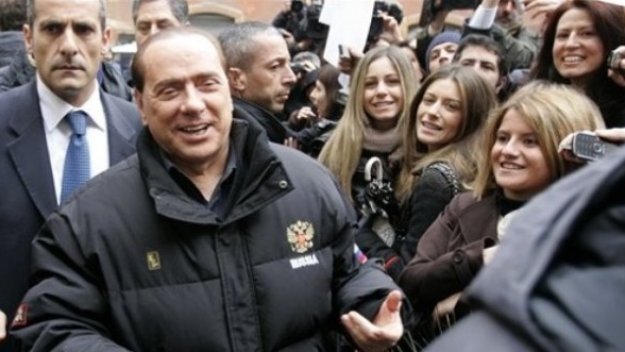 Берлускони отсвири дербито