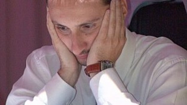 Първа победа за Топалов и равенство в точките 4-4