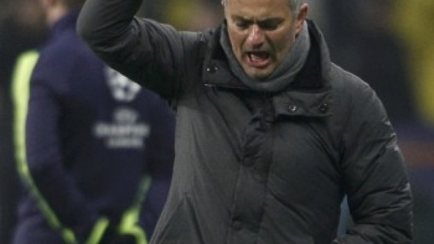 Моуриньо си търси къща в Лондон