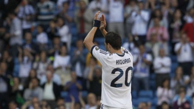 Чакат Игуаин в Лондон утре