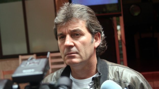 И Емо Костадинов скочи на Любо Пенев