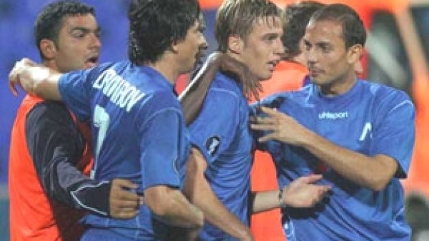 Левски иска допинг контрол за мача със Славия