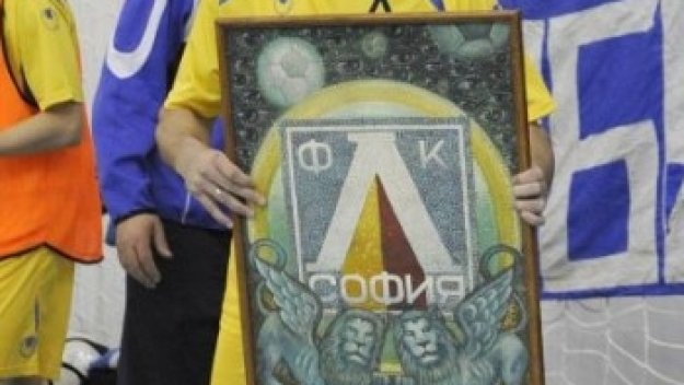 Легенди на Левски застанаха зад Гонзо