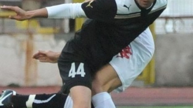 Славия засилва Жуниньо към Турция