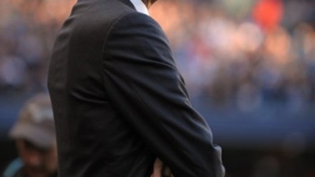 Венгер: Винаги е трудно да играеш срещу 10 души