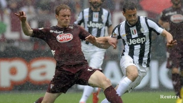 Късни голове доближиха Юве на точка от титлата