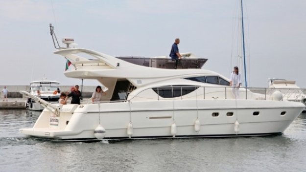 Жена спечели промоцията на Каменица &quot;Не изхвърляй капачката&quot;