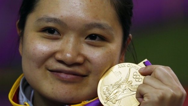 Китайка взе златото на 10 метра пневматичен пистолет