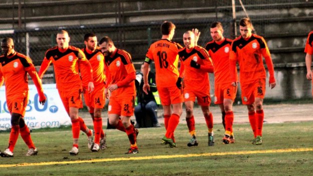 Литекс удари шестия в Полша