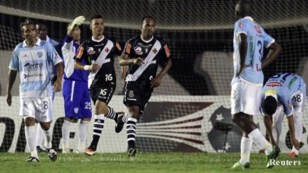 Жуниньо вдъхнови Васко да Гама за разгром над Аурора с 8:3 + ВИДЕО