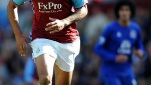 Фиорентина и Сампдория с интерес към Джон Карю