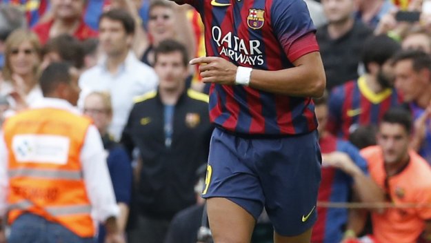 Юве сменя атаката, само Тевес сигурен за догодина