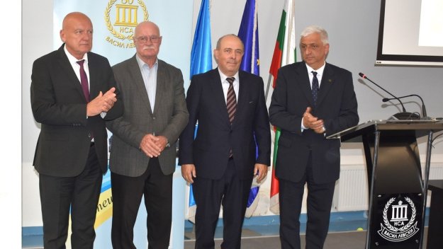 НСА и Швейцарското посолство съвместно честват 130 г. от пристигането на швейцарските учители