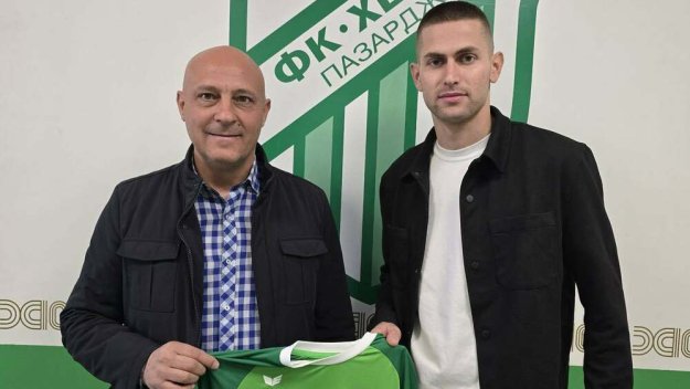 Национал на България с любопитен трансфер, пропадна до Втора лига