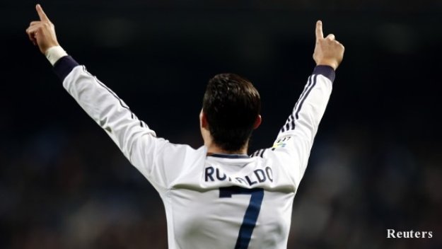 Кристиано се изравни с Пако Хенто