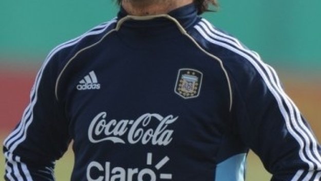 Интер продава Милито, за да вземе Тевес