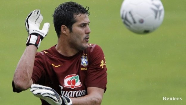 Жулио Сезар се контузи, пропуска гостуването на Катания