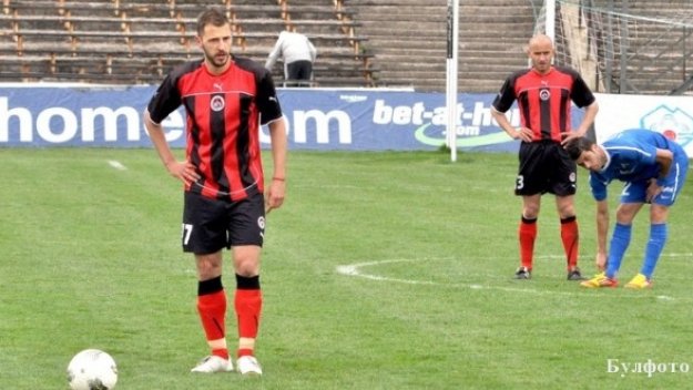 Локо София прегази с лекота Етър