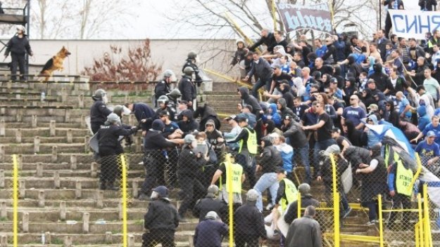 БФС готви наказания за Ботев Пловдив и Левски