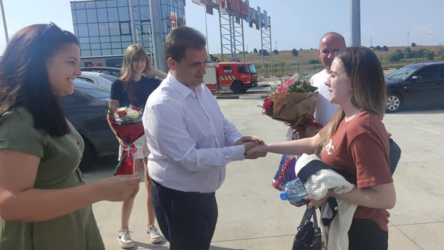 "Царицата на шахмата" се прибра в България