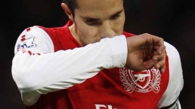 Ван Перси ще разговаря с Арсенал