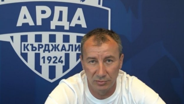 Ултиматум в Кърджали: Арда бие шута на Стамен Белчев, ако не бие Берое