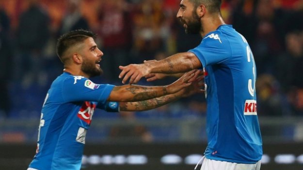 Виляреал и Челси в битка за защитник на Наполи